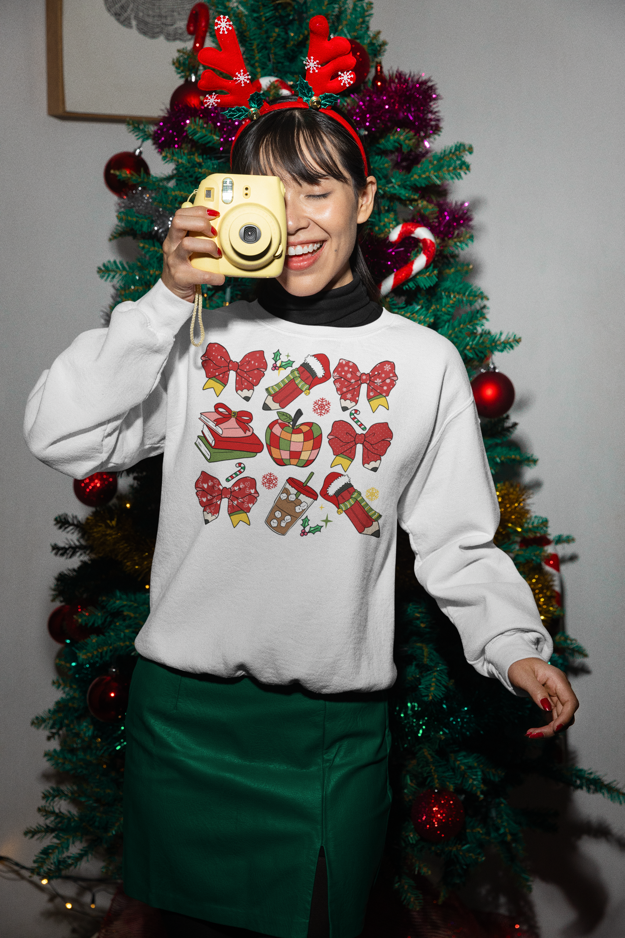 Christmas Teacher Sweatshirt | Red Bows & Holiday Classroom Pullover